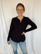 Load image into Gallery viewer, Button Top