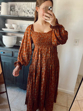 Load image into Gallery viewer, Smocked Floral Bubble-Sleeve Midi Dress
