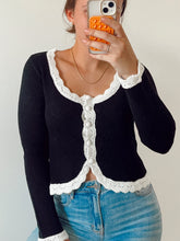 Load image into Gallery viewer, Scoop Neck Scalloped Cardi
