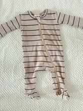 Load image into Gallery viewer, Tan/ Striped Footie
