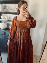 Load image into Gallery viewer, Smocked Floral Bubble-Sleeve Midi Dress
