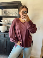 Load image into Gallery viewer, Raglan Sleeve Top
