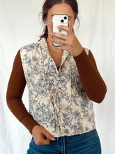 Load image into Gallery viewer, Floral Vest
