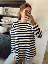 Load image into Gallery viewer, Stripe Top
