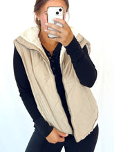 Load image into Gallery viewer, Fleece Lined Puffer Vest
