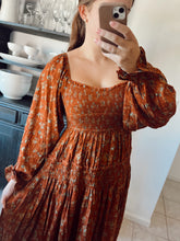Load image into Gallery viewer, Smocked Floral Bubble-Sleeve Midi Dress
