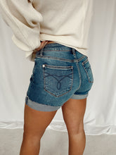 Load image into Gallery viewer, Judy Blue Shorts
