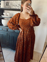 Load image into Gallery viewer, Smocked Floral Bubble-Sleeve Midi Dress
