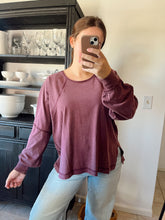 Load image into Gallery viewer, Raglan Sleeve Top
