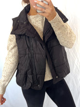 Load image into Gallery viewer, Black Puffer Vest
